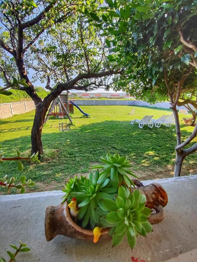House Rose With Garden And Pool Croatia