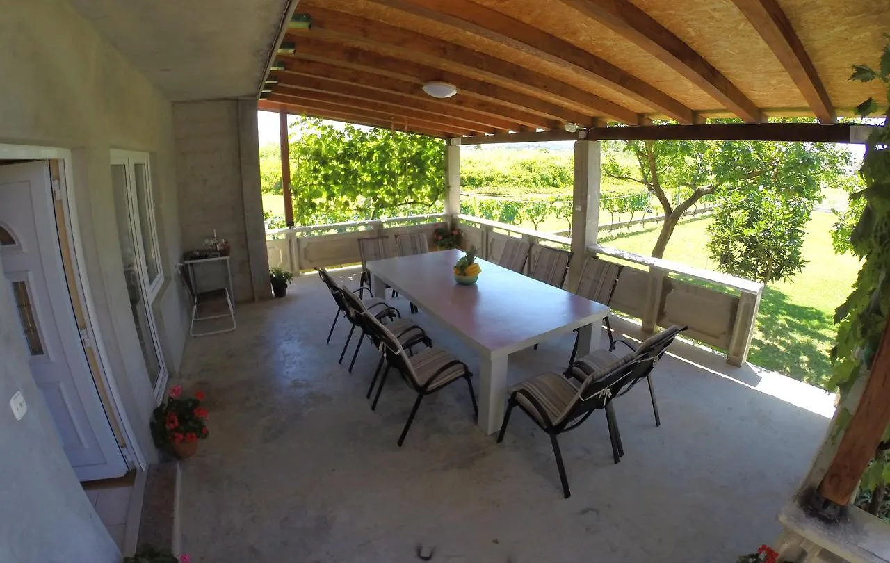 House Rose With Garden And Pool Holiday home Ljubac (Zadar)
